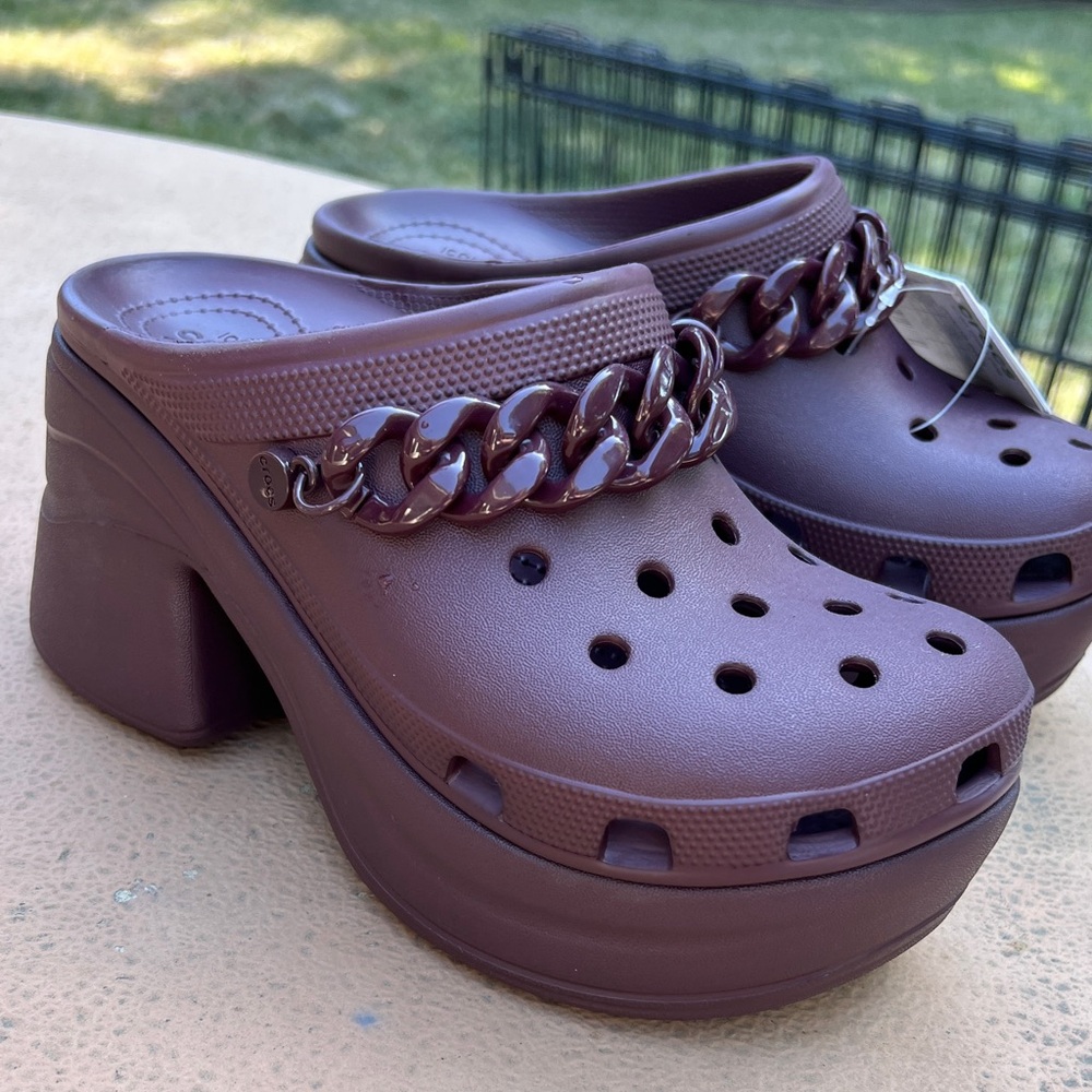 Crocs Women's Size 8 Siren Chain Clog Heel Platform Mule Maroon Y2K Streetwear
